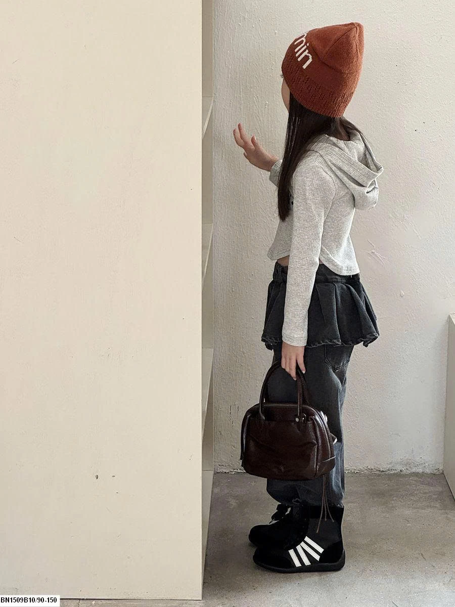 ÁO CROPTOP LIỀN MŨ IN CHỮ HELLO