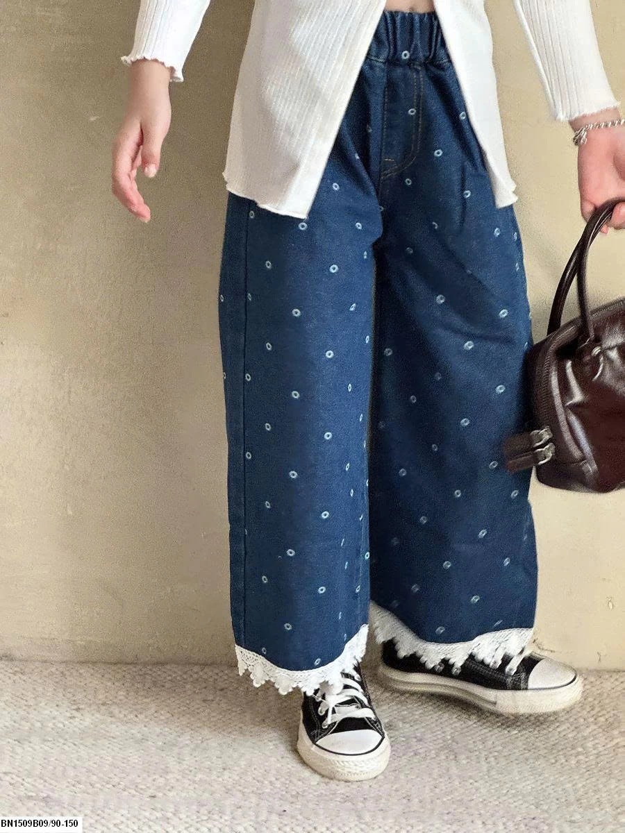 Quần jean phối ren chấm bi