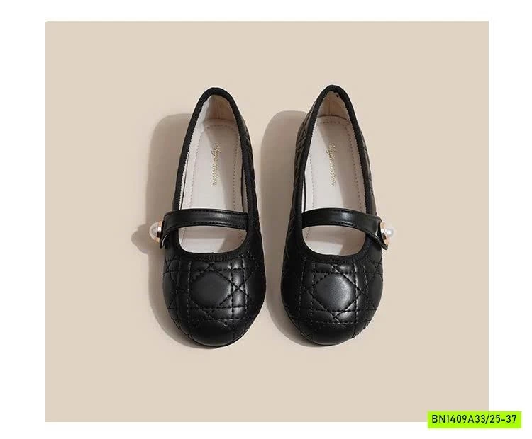 GIÀY BỆT TRẦN TRÁM