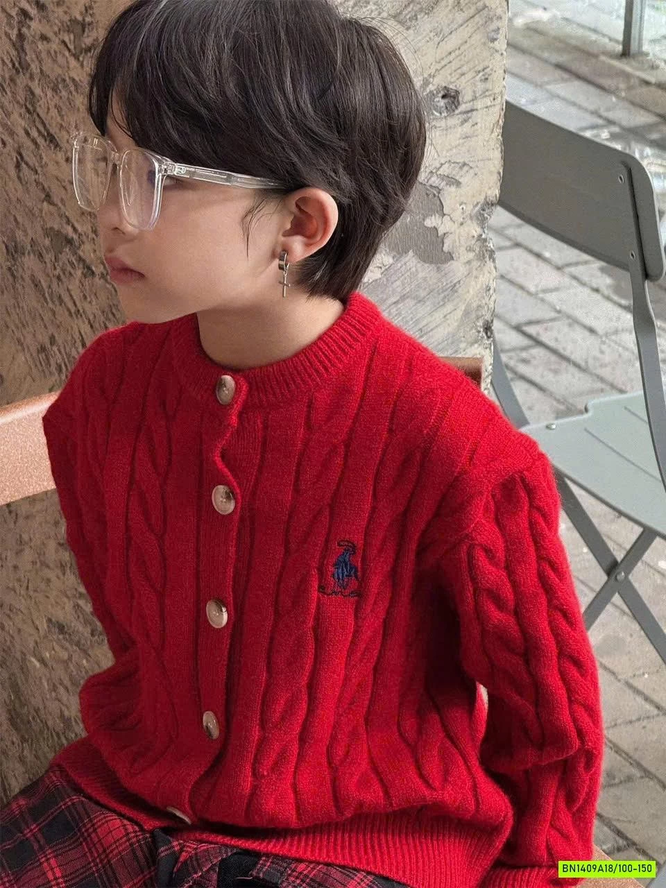 KHOÁC LEN VẶN THỪNG LOGO NGỰC