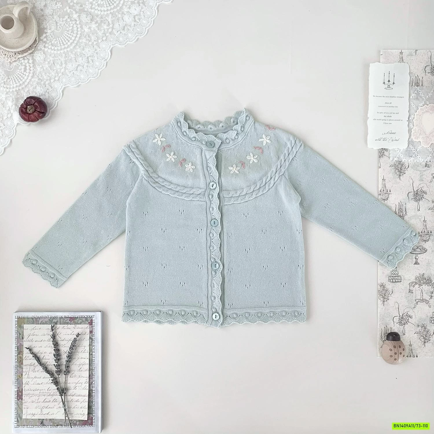 KHOÁC LEN THÊU HOA CUTEMILY