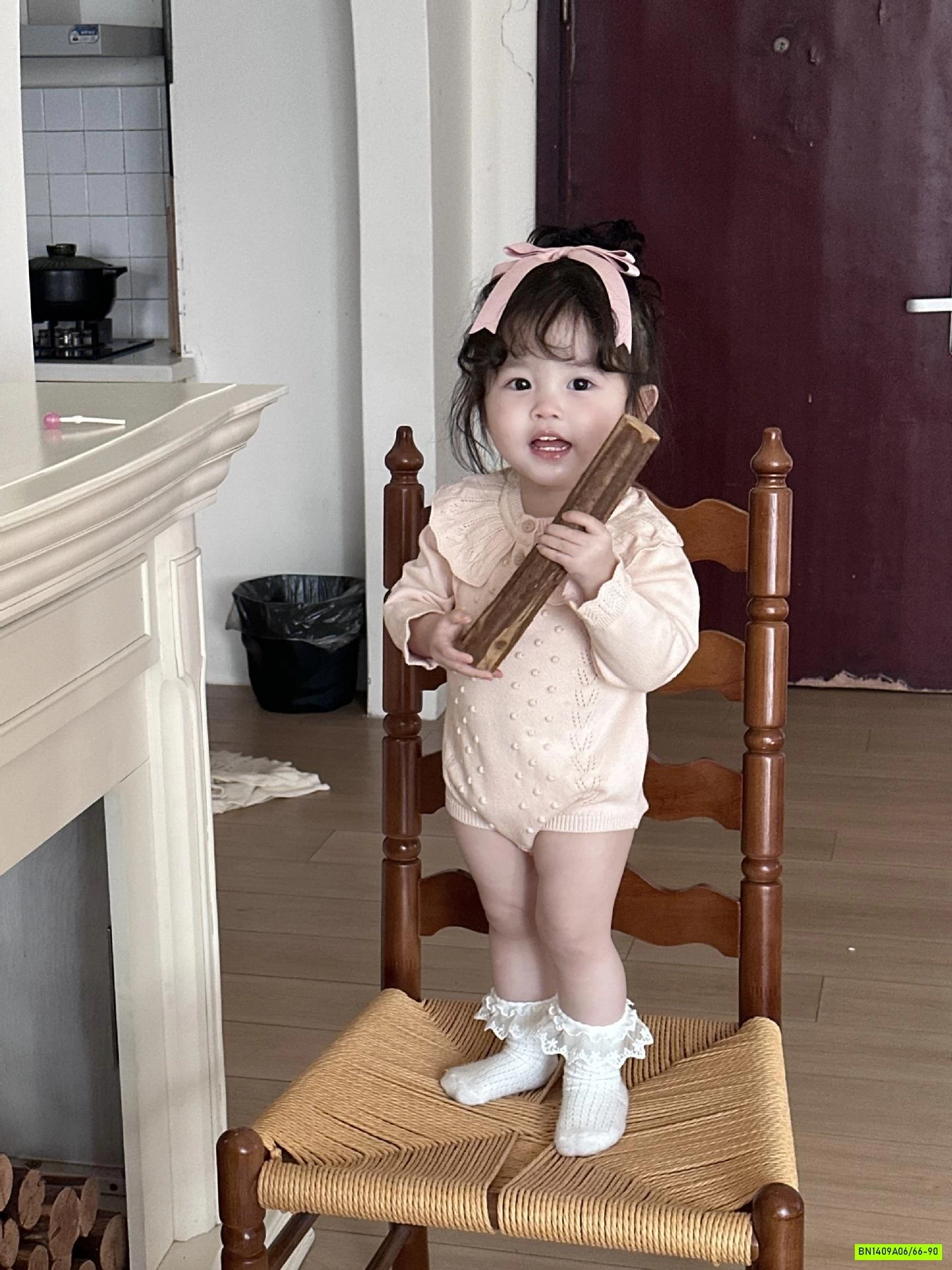 BODY LEN CỔ CHOÀNG THÊU CUTEMILY