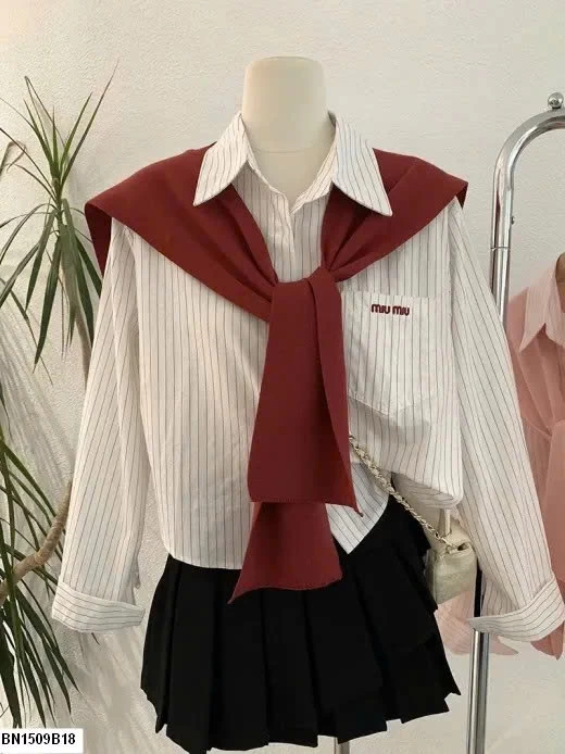 ÁO SƠ MI KẺ KÈM KHĂN SIÊU XINH