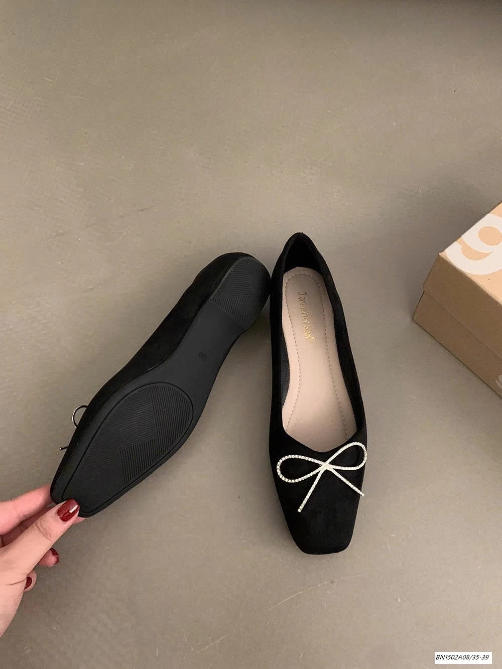 GIÀY BÚP BÊ TAG ĐÁ