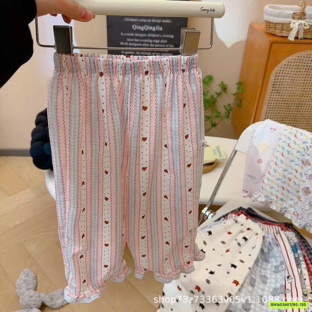 QUẦN CHỐNG MUỖI HỌA TIẾT DỄ THƯƠNG