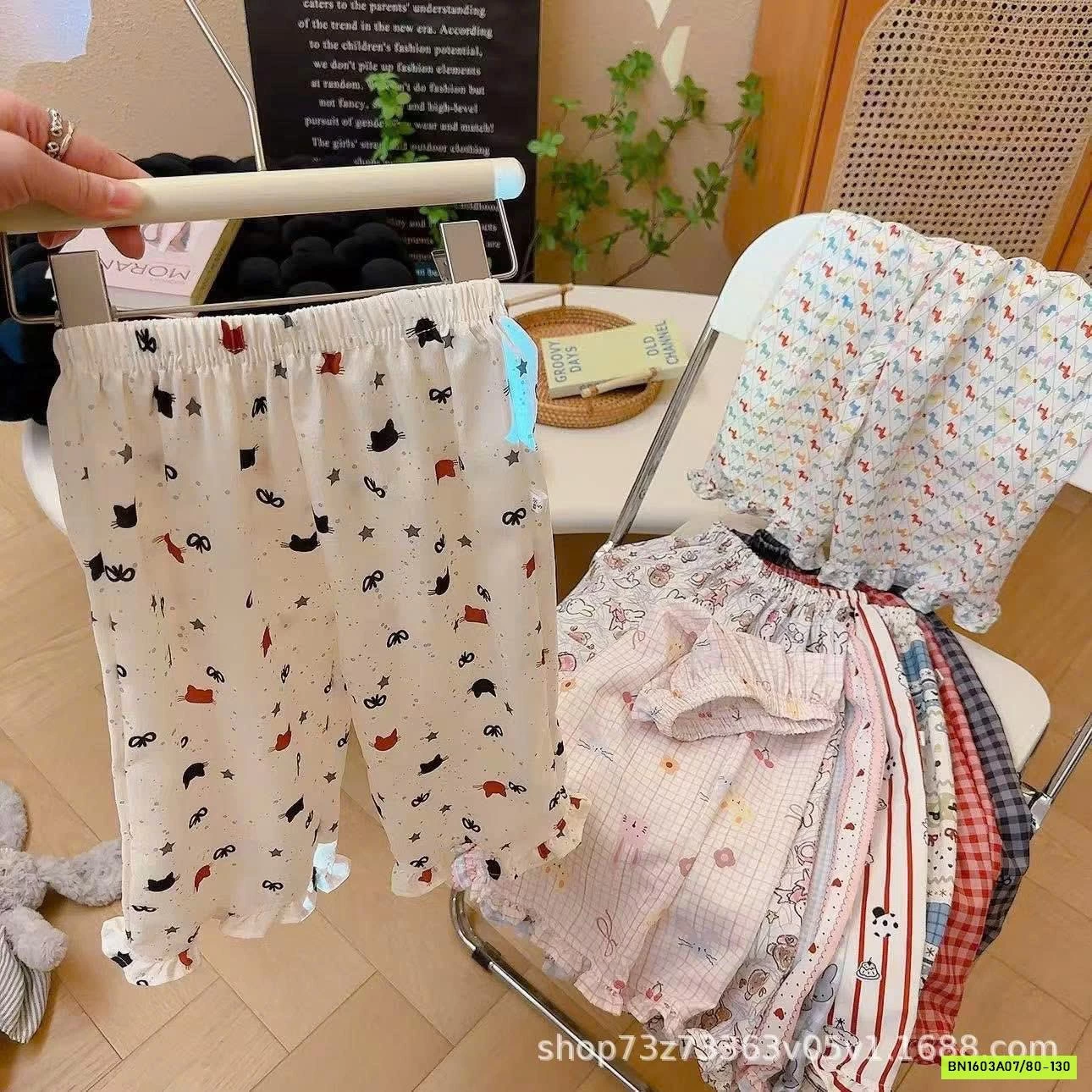 QUẦN CHỐNG MUỖI HỌA TIẾT DỄ THƯƠNG