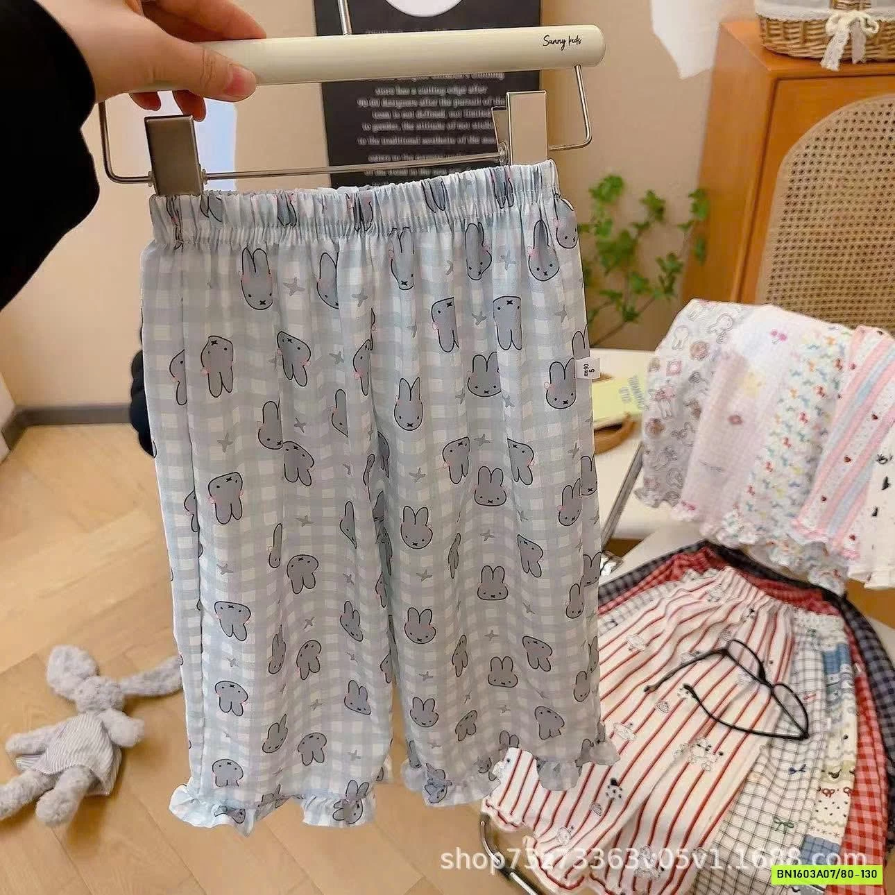 QUẦN CHỐNG MUỖI HỌA TIẾT DỄ THƯƠNG