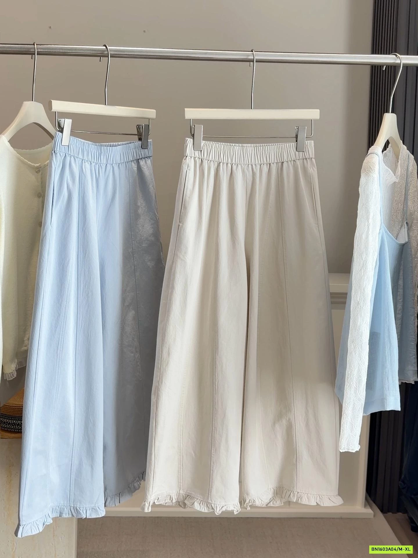 QUẦN SUÔNG VIỀN BÈO ANNA