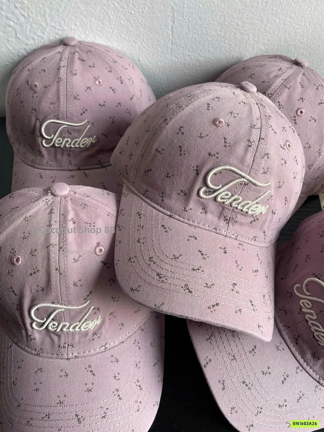 MŨ LƯỠI CHAI THÊU CHỮ HỌA TIẾT HOA NHÍ