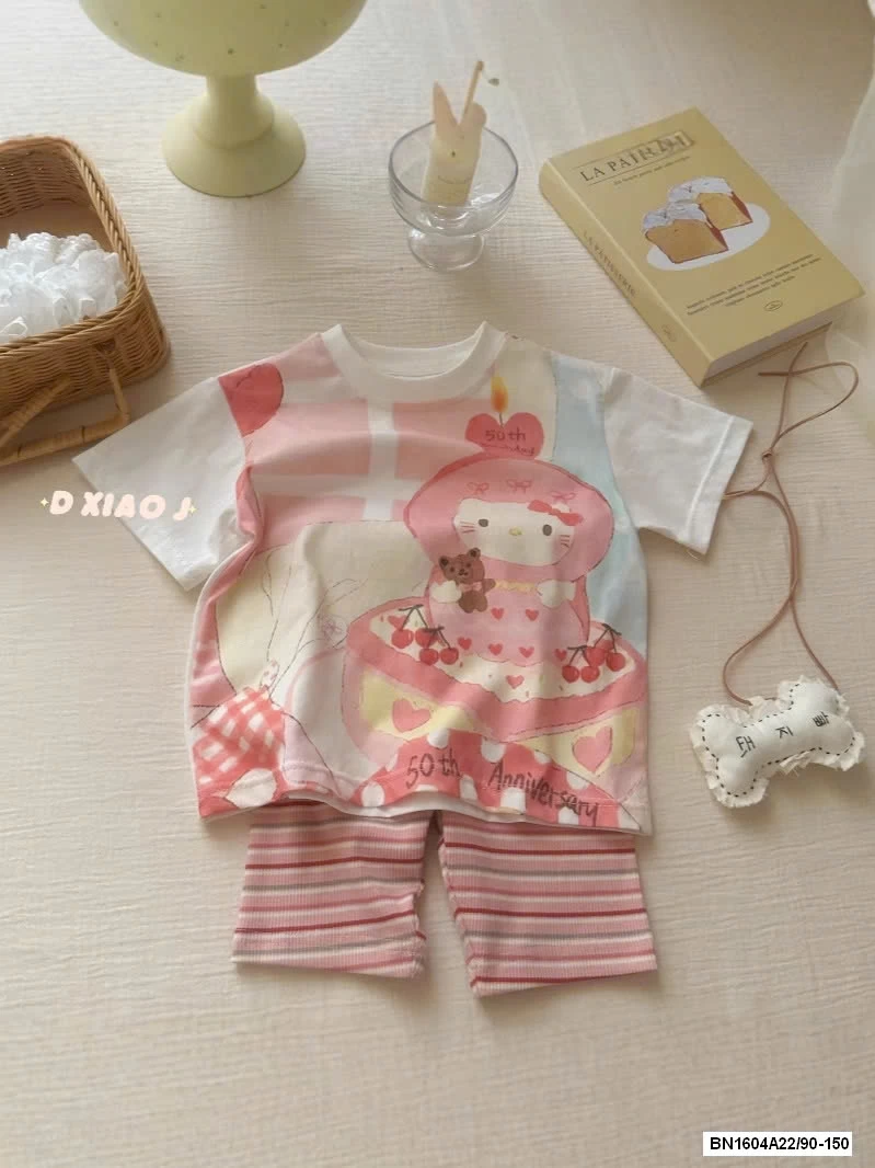 ÁO THUN LABUBU MIX LEGGING KẺ