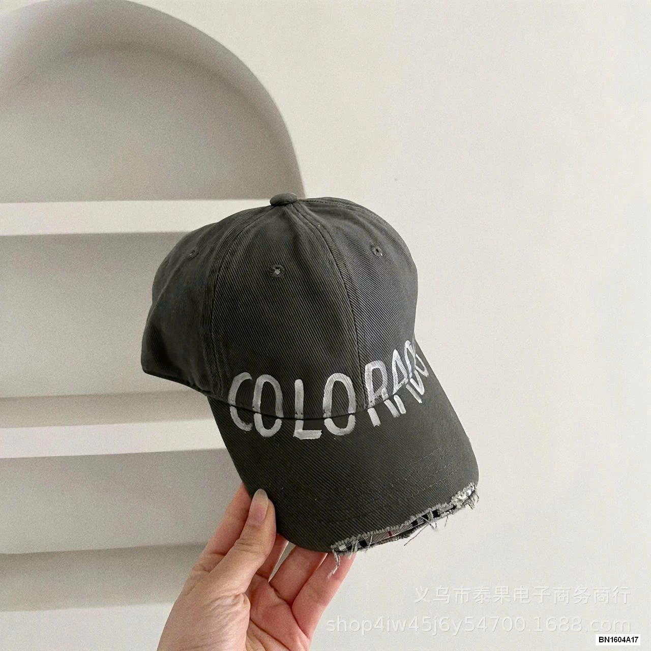 MŨ KẾT VẼ CHỮ