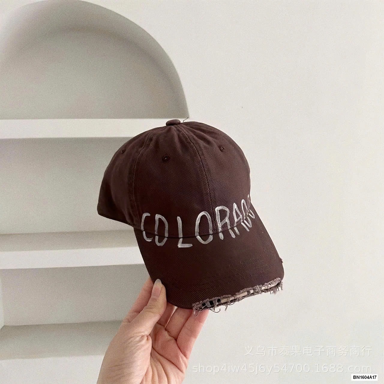 MŨ KẾT VẼ CHỮ