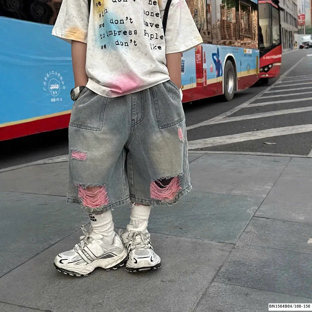 SÉT ÁO CHỮ SƠN MÀU MIX QUẦN JEAN RÁCH CHỈ HỒNG