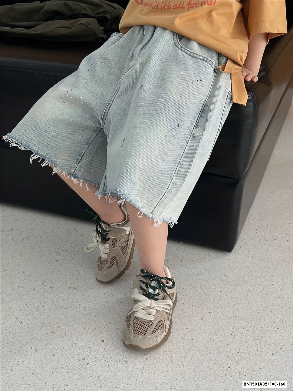 SHORT JEANS TUA GẤU VẢY SƠN SNIDOLS