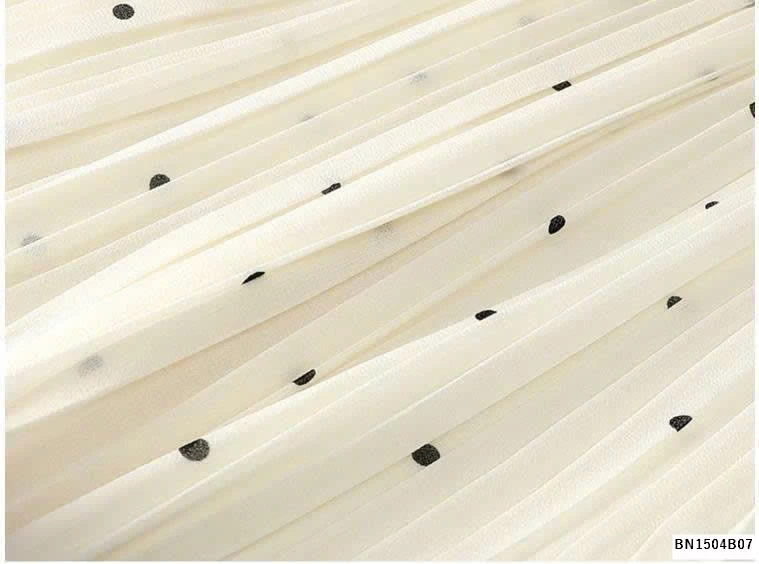 CHÂN VÁY CHẤM BI