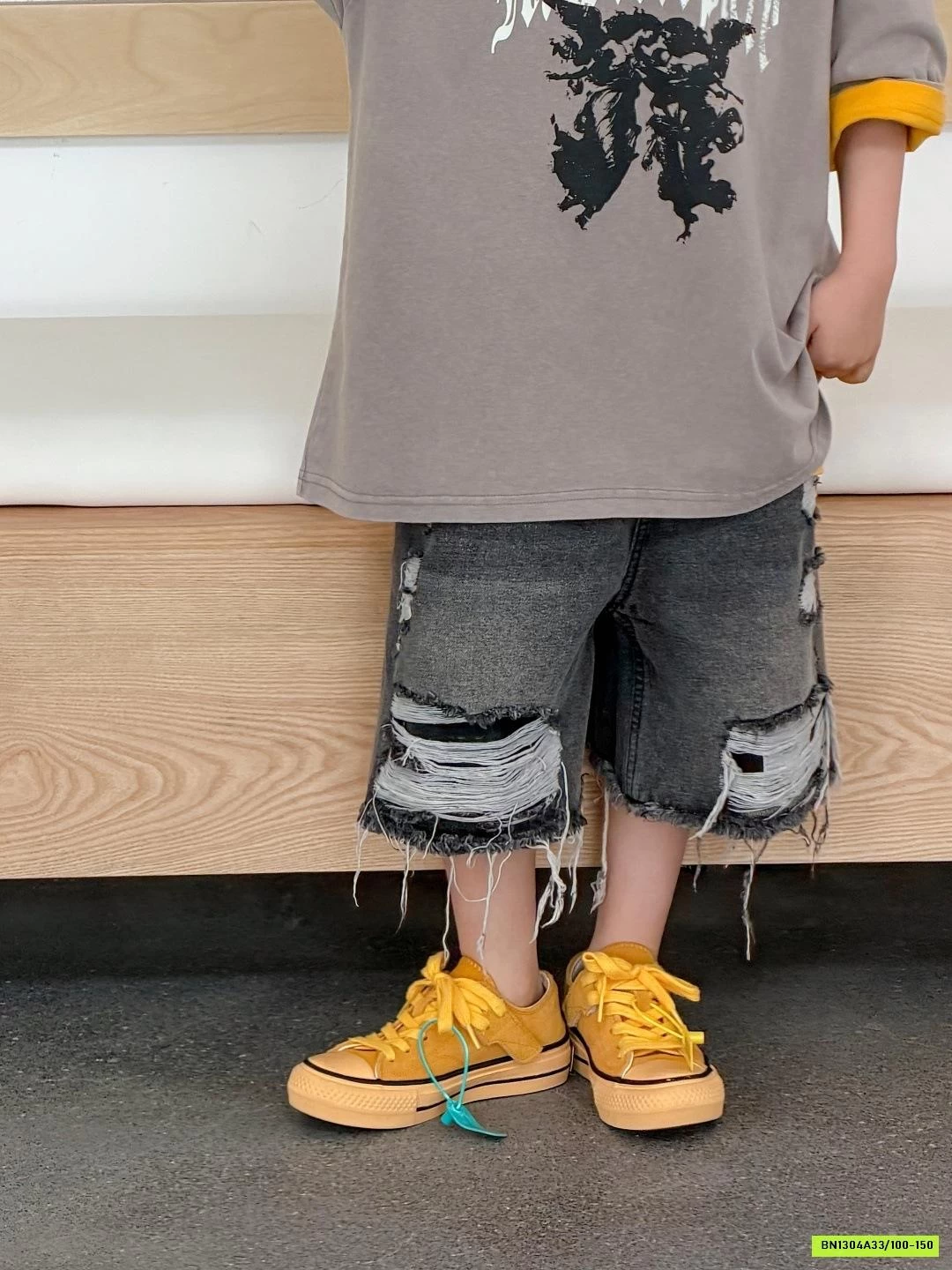 SHORT JEANS RÁCH CÁ TÍNH