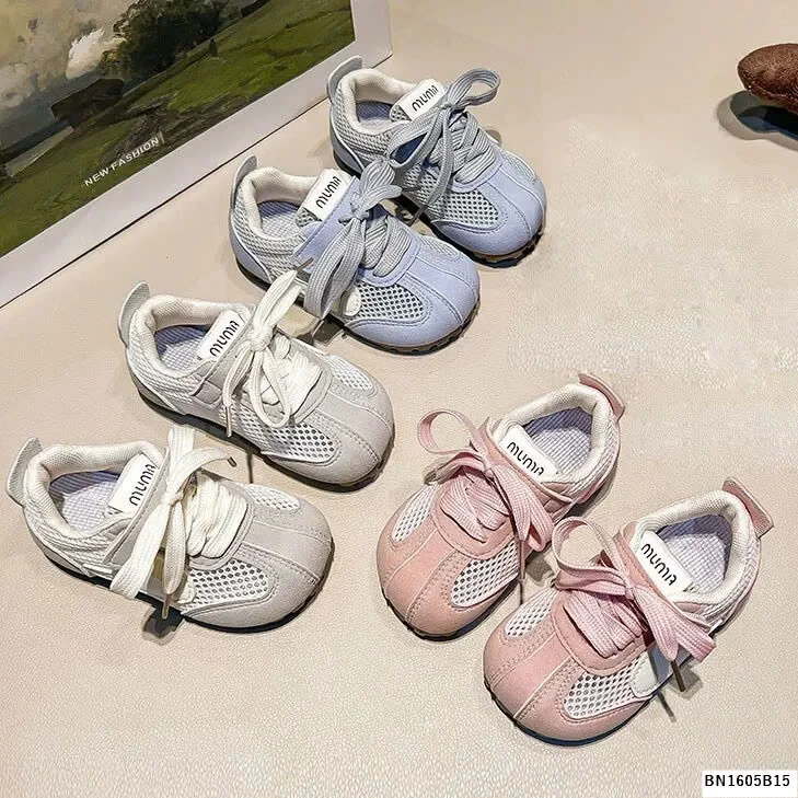 GIÀY THỂ THAO LƯỚI BUỘC DÂY