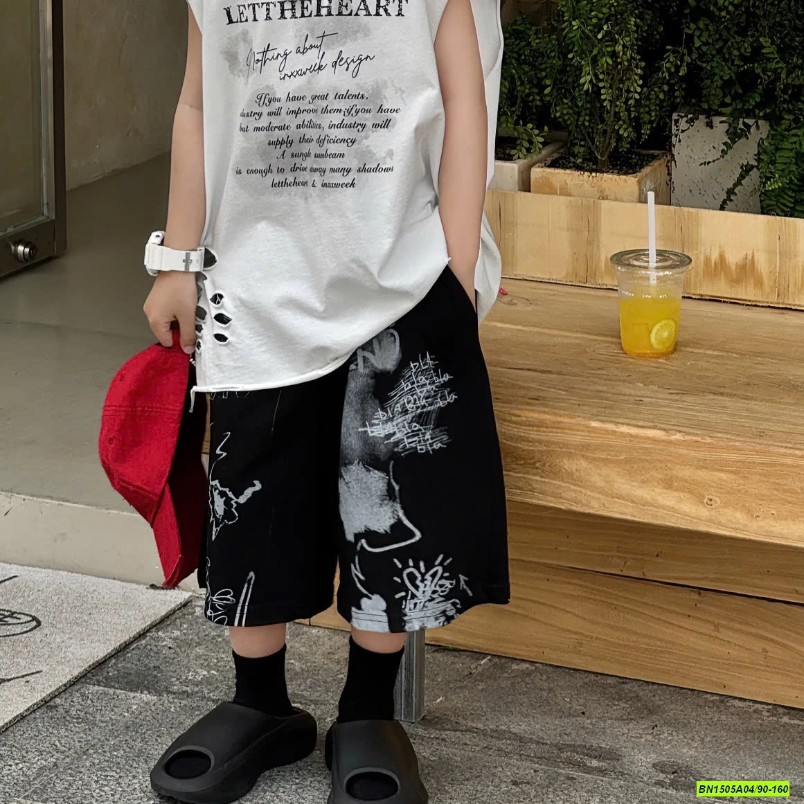 SHORT ĐEN IN HÌNH CÁ TÍNH