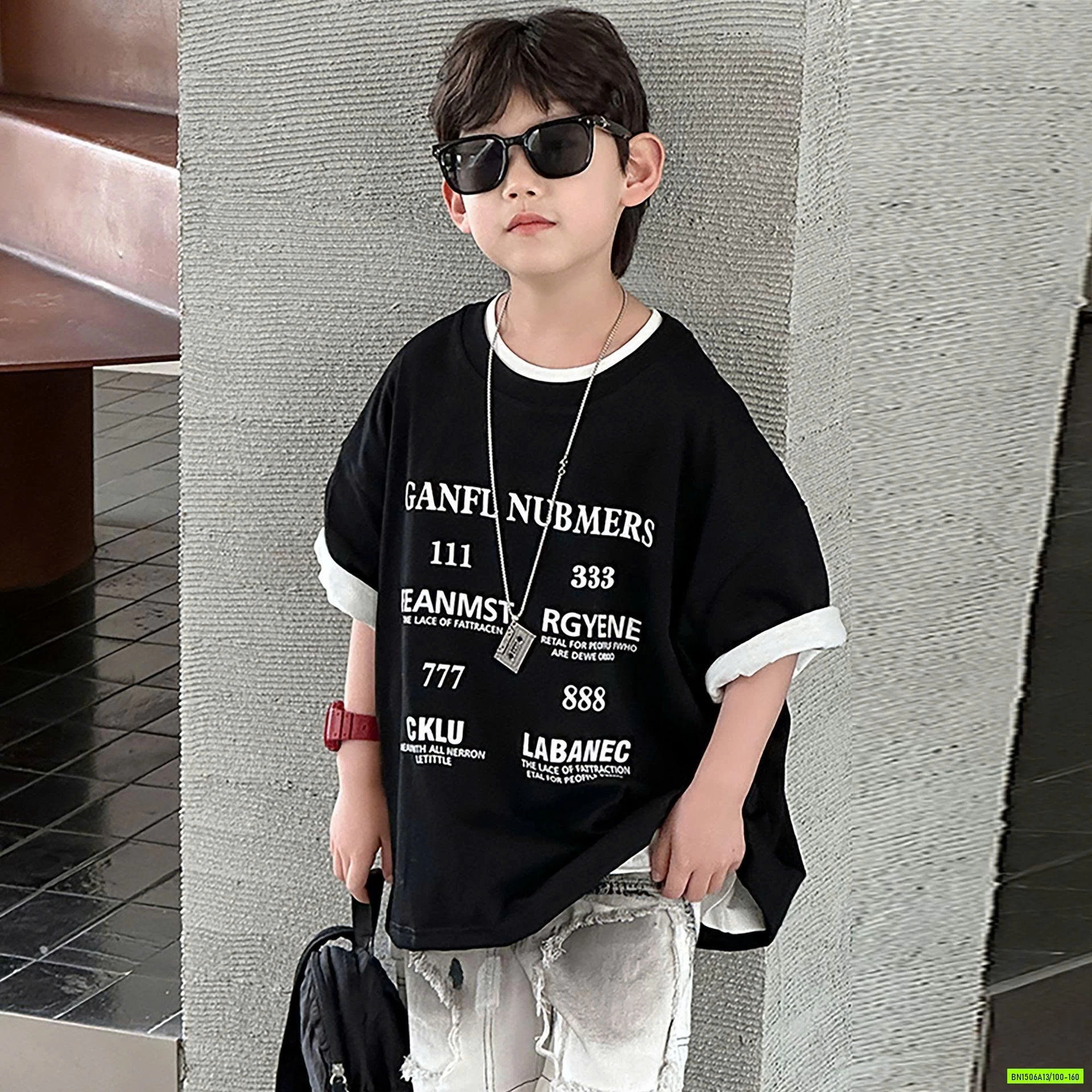 ÁO THUN ĐEN IN CHỮ