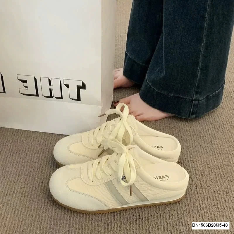 GIÀY SỤC 2 VẠCH CHO NỮ