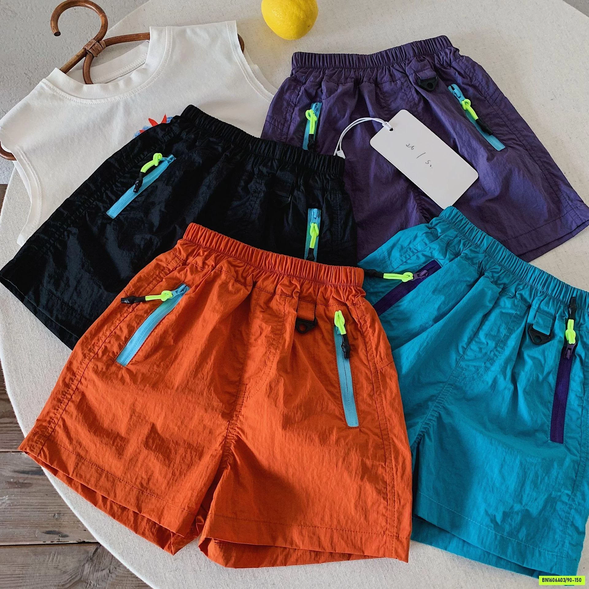 SHORT GIÓ PHỐI MÀU KHÓA