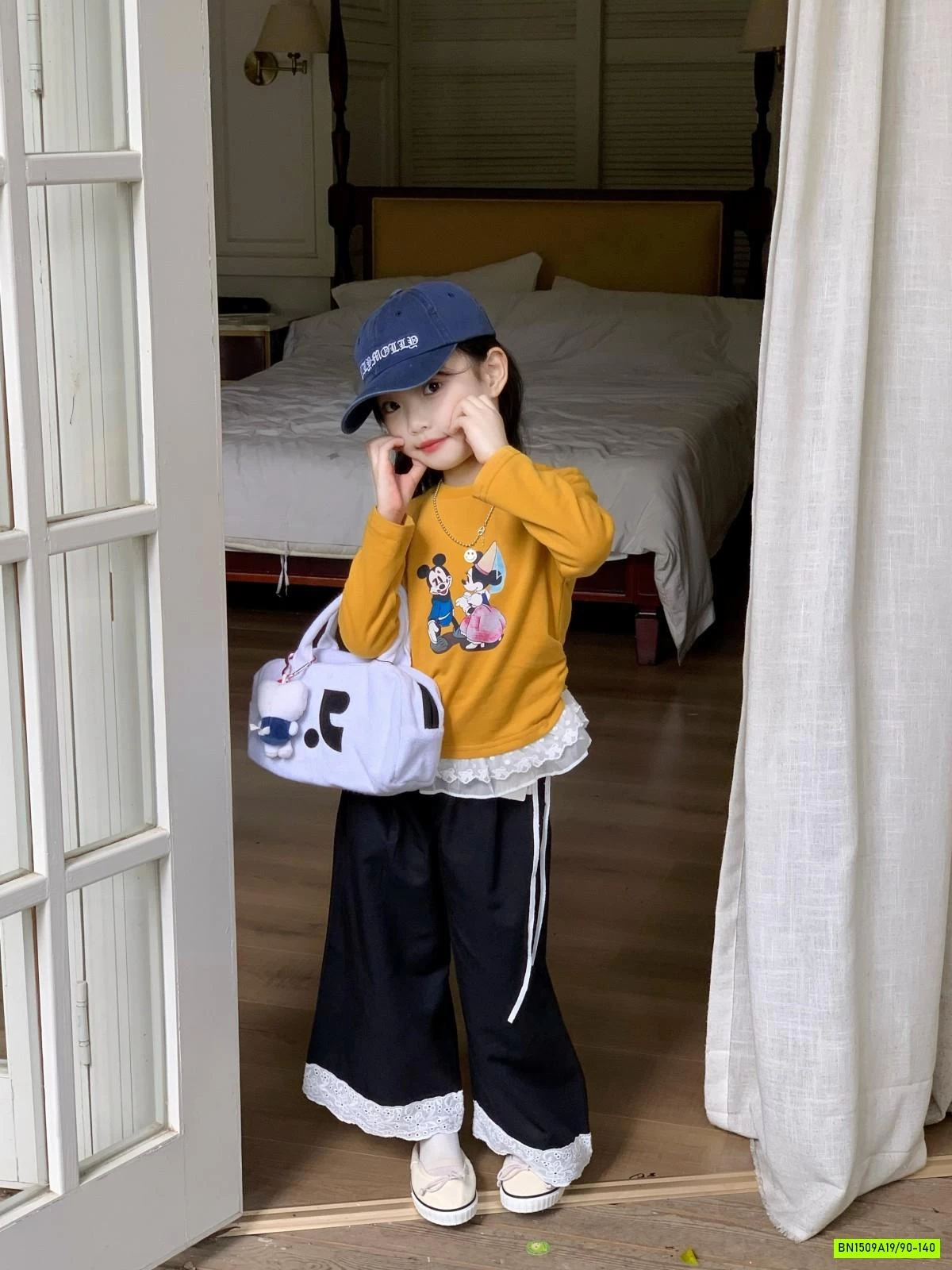 ÁO MICKEY MIX JEANS SUÔNG VIỀN REN