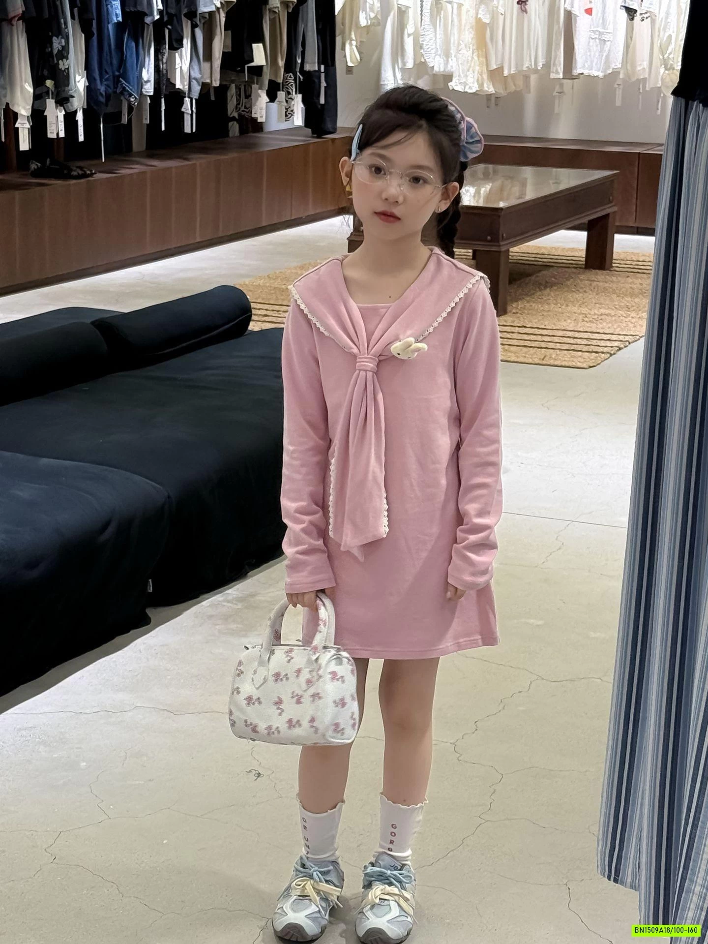 ĐẦM NỈ HỒNG CỔ GIẢ KHĂN