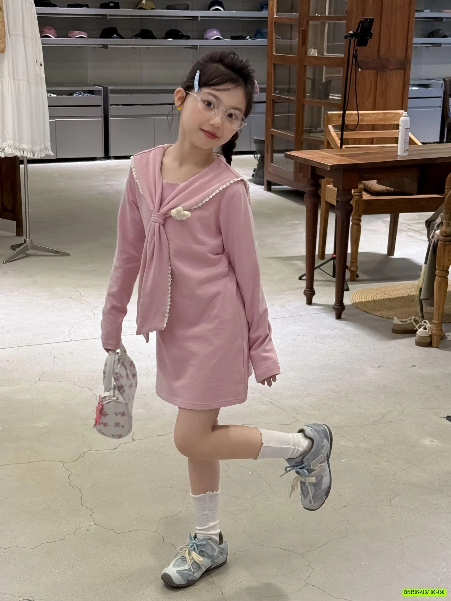 ĐẦM NỈ HỒNG CỔ GIẢ KHĂN