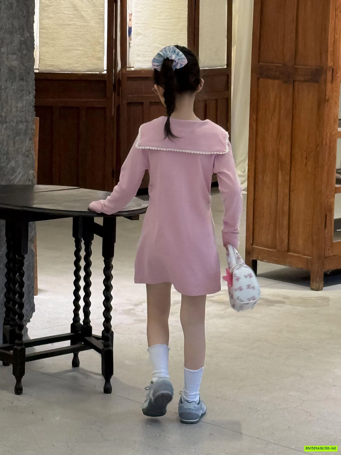 ĐẦM NỈ HỒNG CỔ GIẢ KHĂN