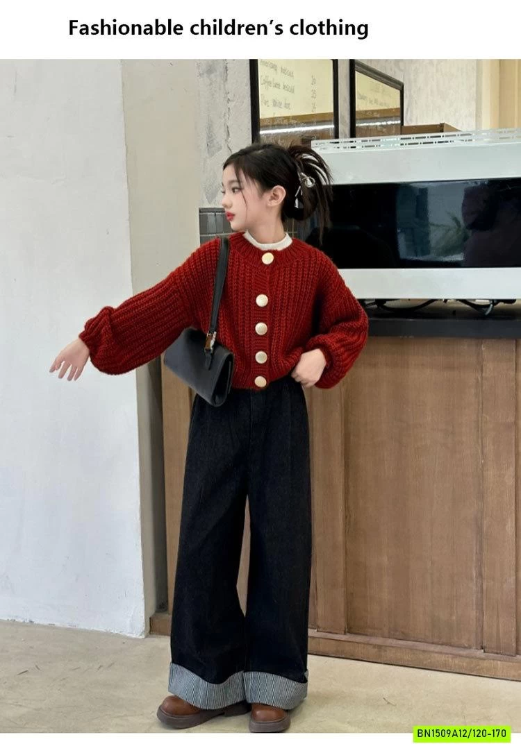 KHOÁC LEN ĐỎ MIX JEANS SUÔNG