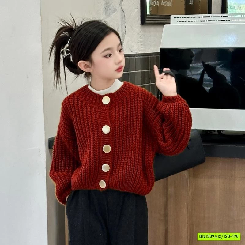 KHOÁC LEN ĐỎ MIX JEANS SUÔNG