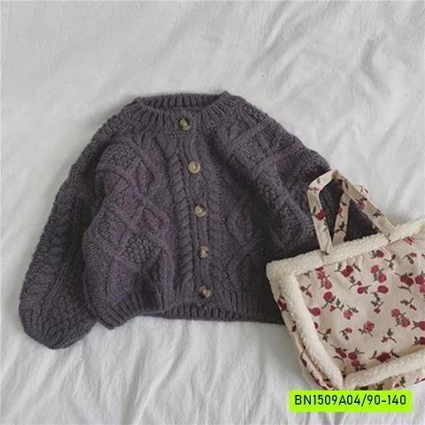 KHOÁC LEN VẶN THỪNG