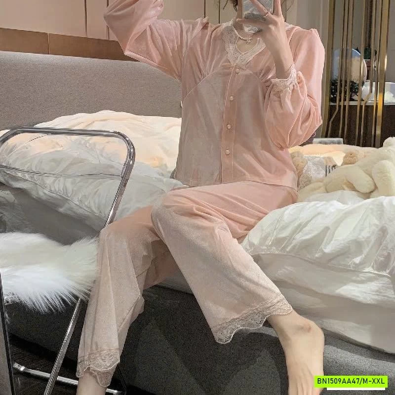 PIZAMA NHUNG VIỀN REN NỮ