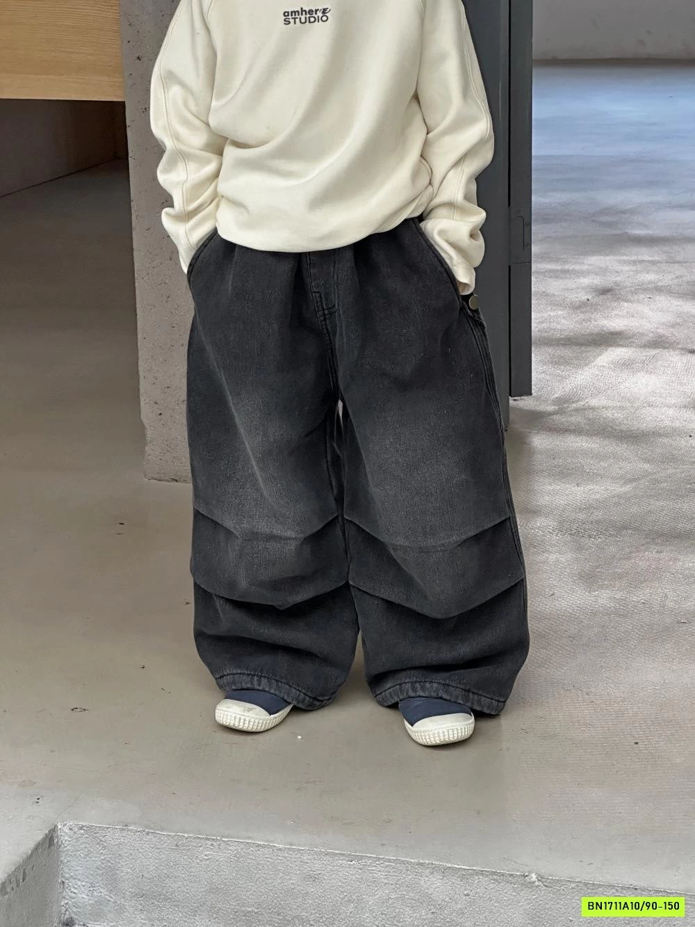 ÁO NỈ GIỮ NHIỆT IN CHỮ NHỎ