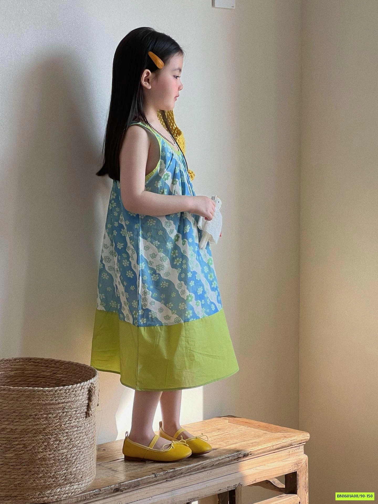 ĐẦM HOA NHÍ XANH PHỐI MÀU