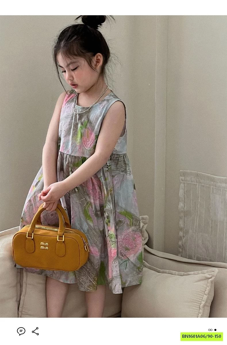 ĐẦM XÒE HOA SÁT NÁCH