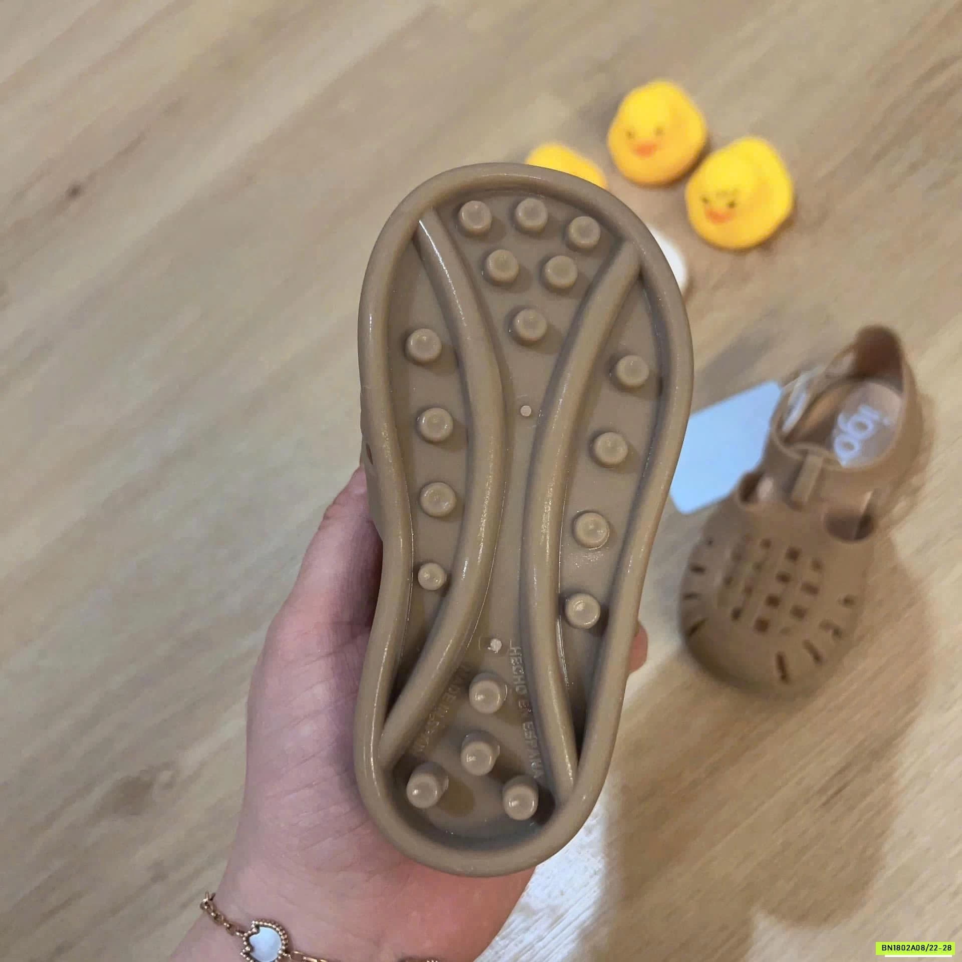 DÉP RỌ THƠM IGOR