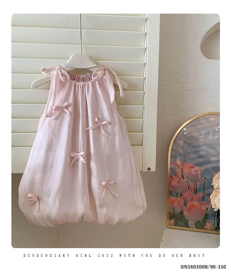 ĐẦM BÍ HỒNG NƠ BUỘC DÂY VAI