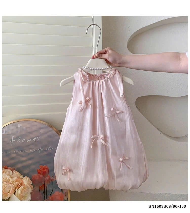 ĐẦM BÍ HỒNG NƠ BUỘC DÂY VAI