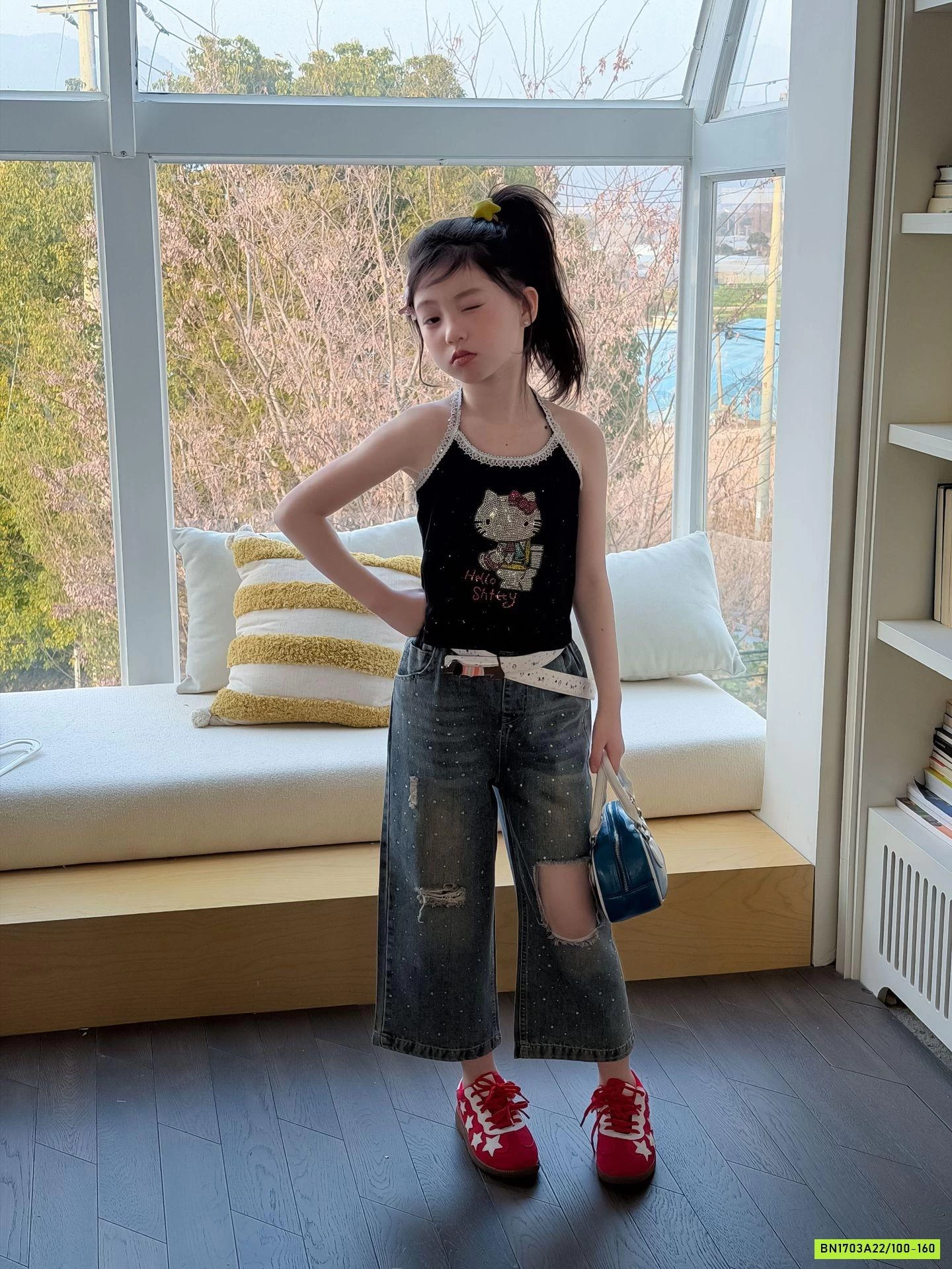 ÁO 2S KITTY MIX JEANS LỠ ĐÍNH ĐÁ