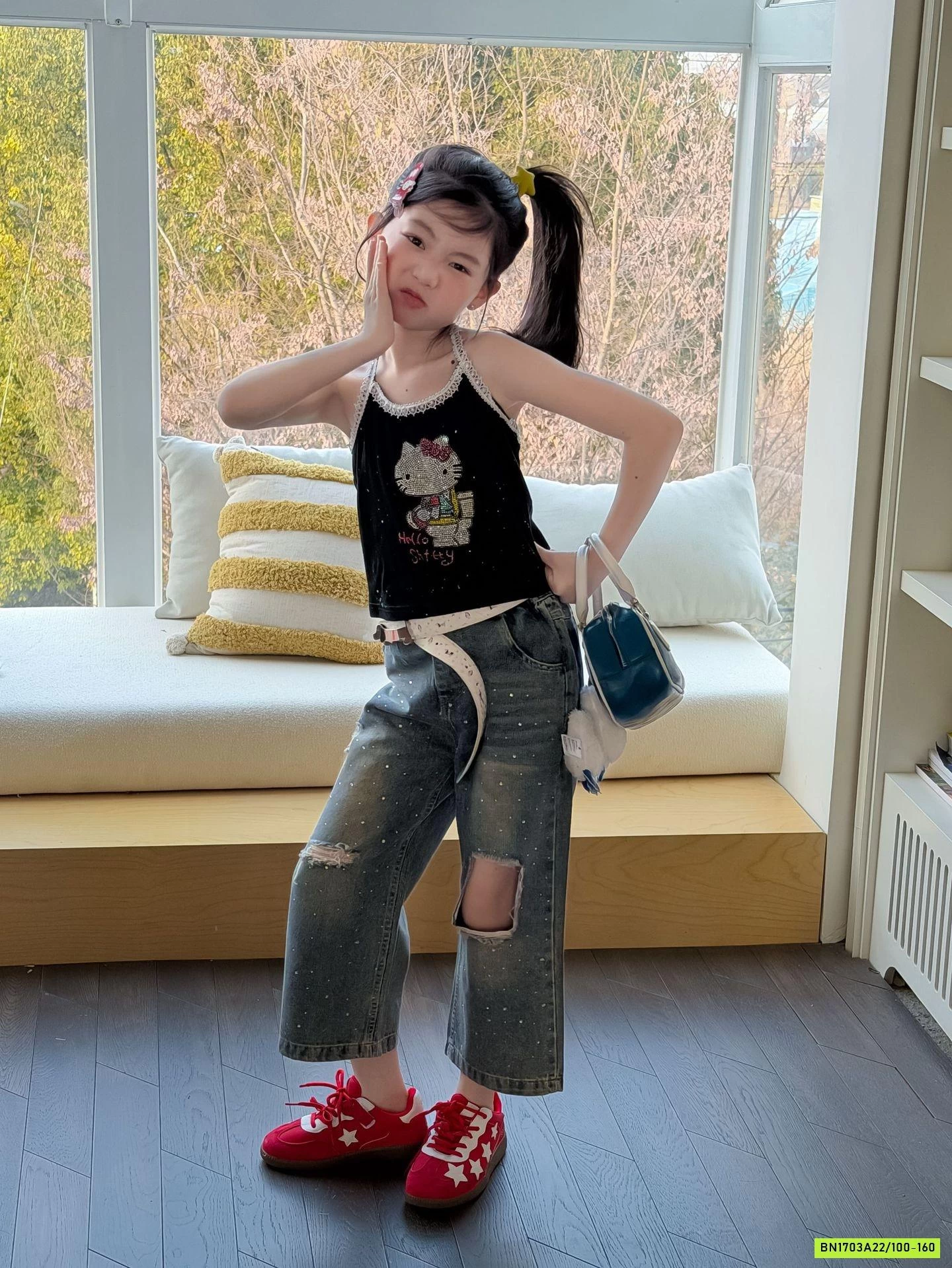 ÁO 2S KITTY MIX JEANS LỠ ĐÍNH ĐÁ