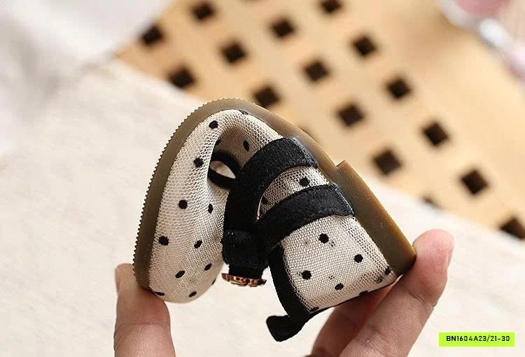 GIÀY BÚP BÊ LƯỚI ĐÍNH HOA TRÀ