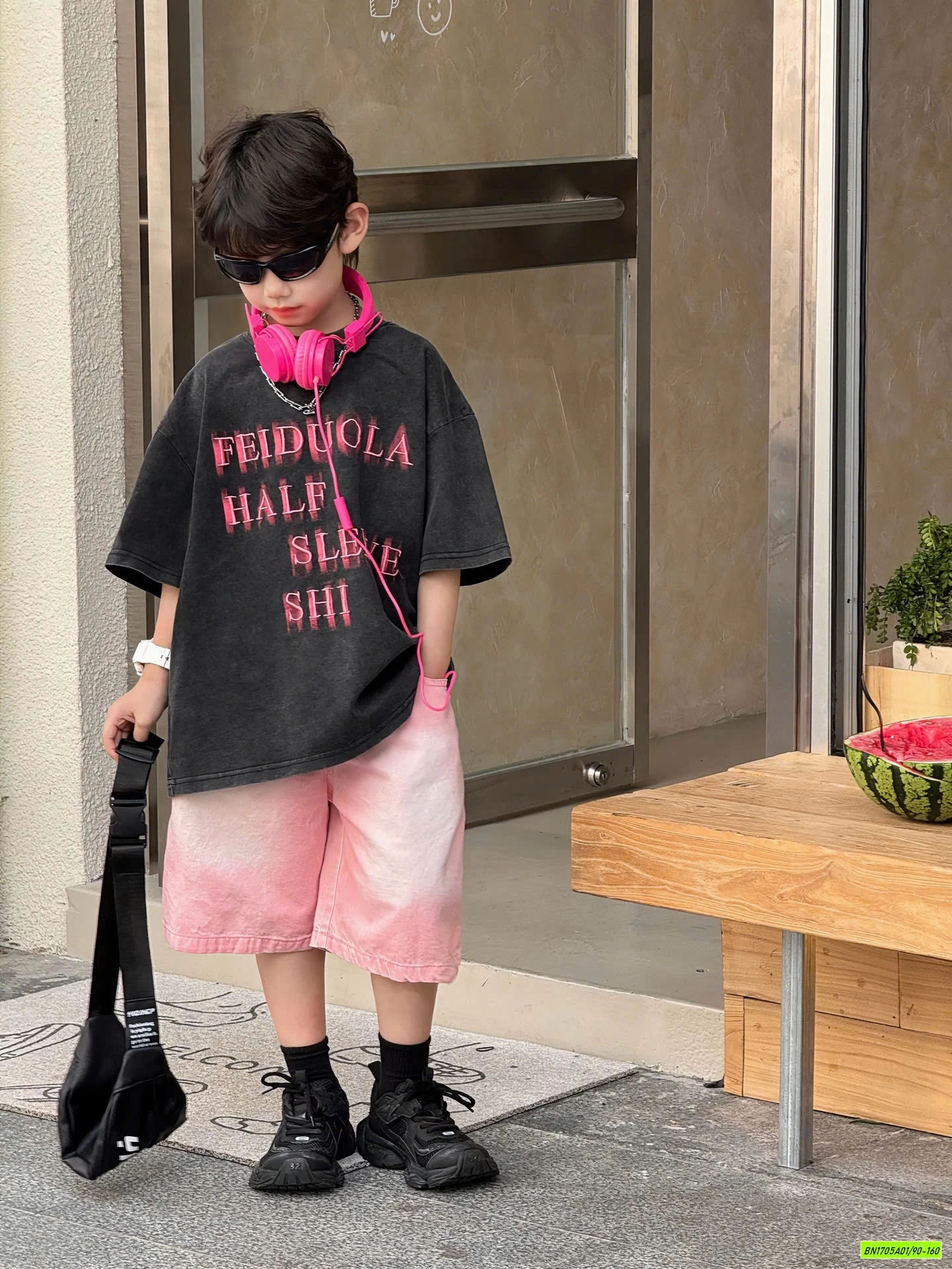 ÁO DEN IN CHỮ MIX SHORT HỒNG LOANG