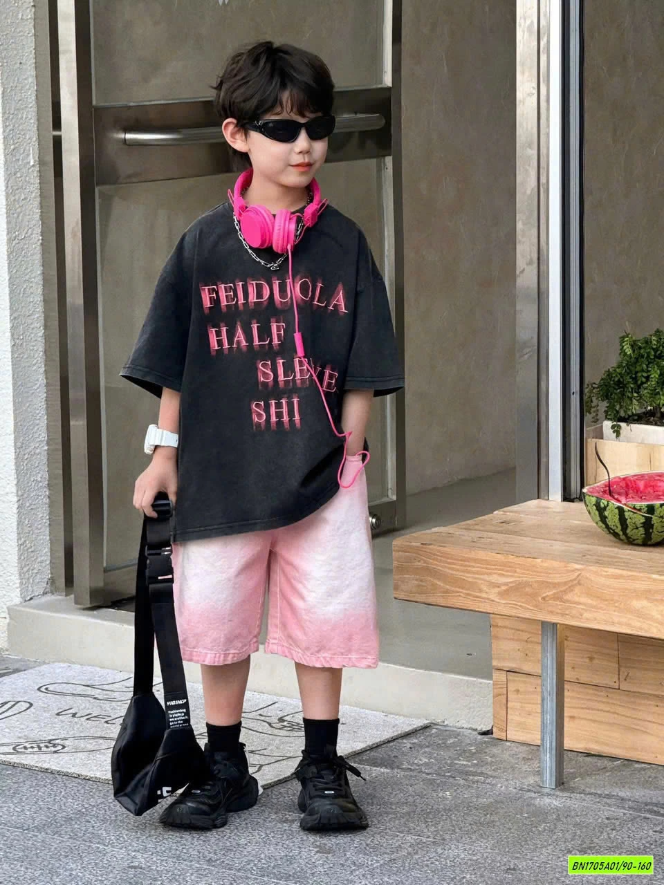 ÁO DEN IN CHỮ MIX SHORT HỒNG LOANG