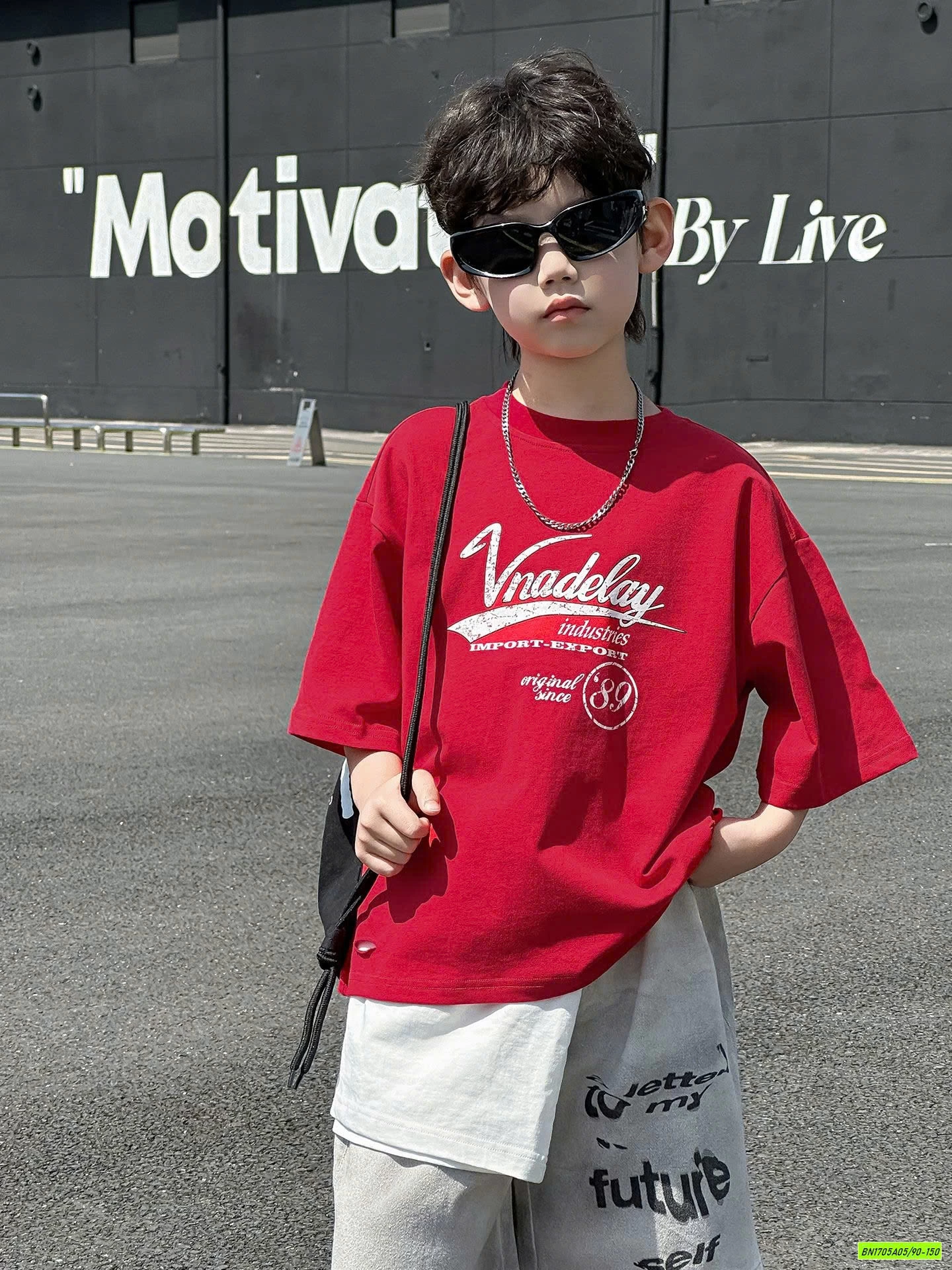 ÁO ĐỎ IN CHỮ MIX SHORT JEANS