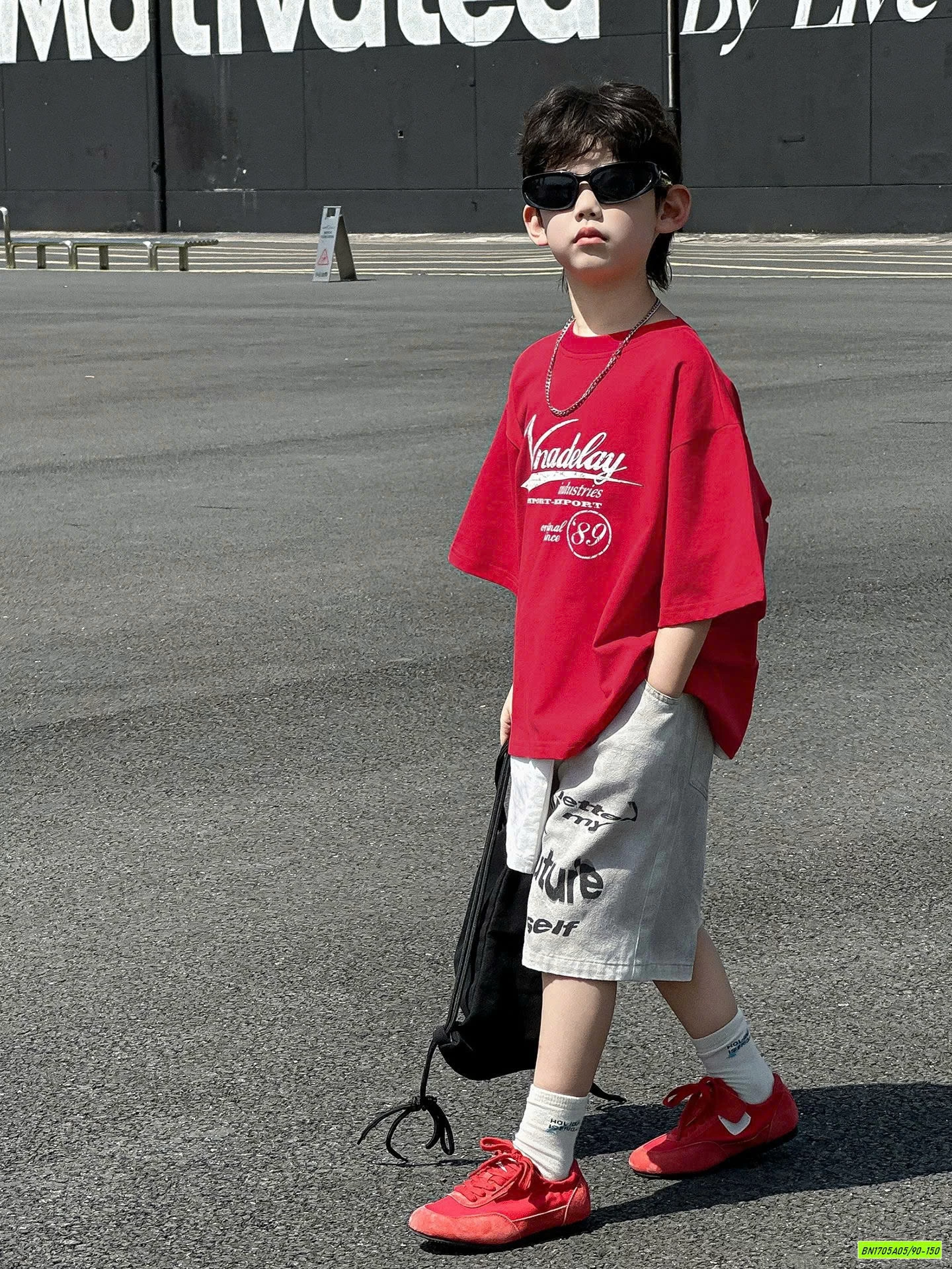 ÁO ĐỎ IN CHỮ MIX SHORT JEANS