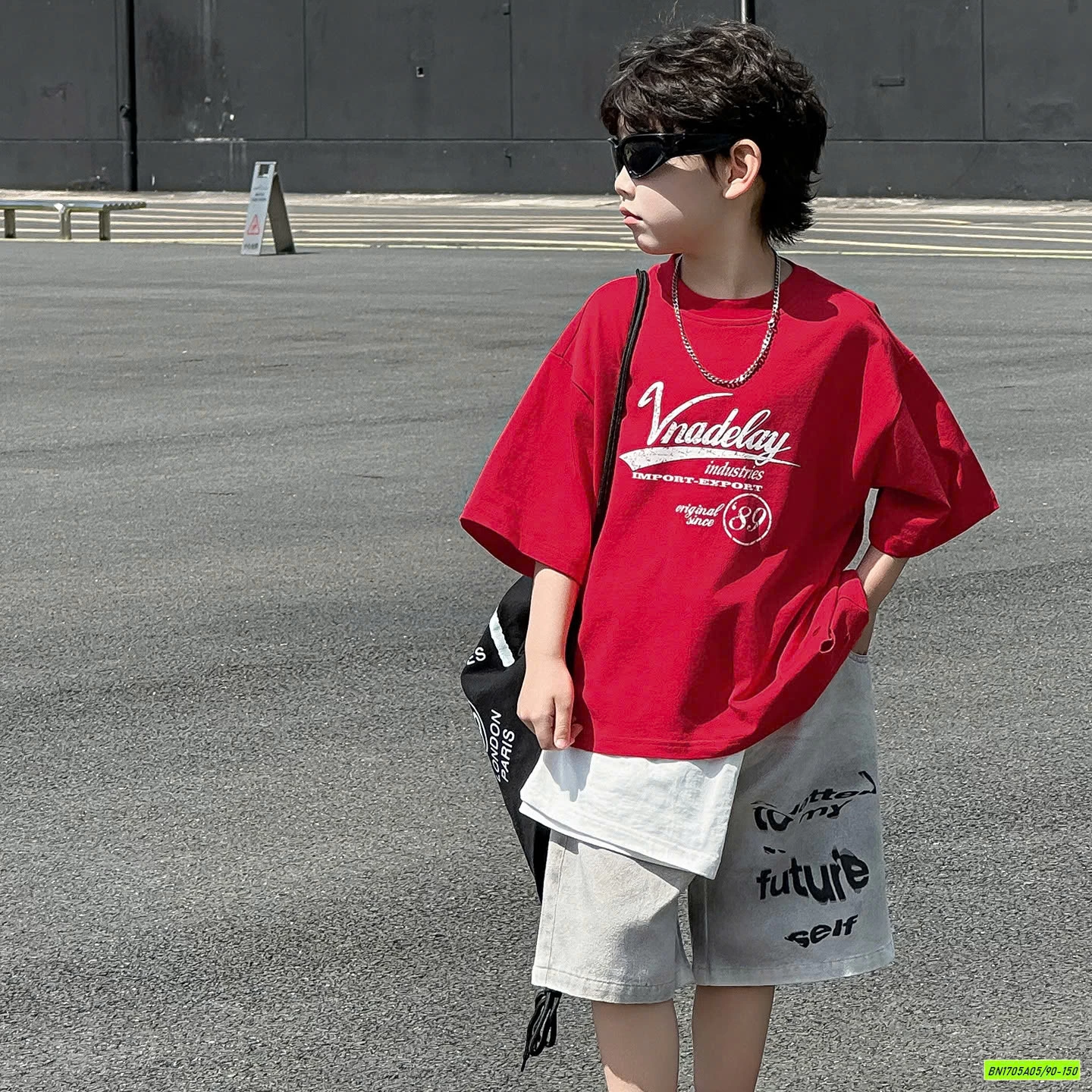 ÁO ĐỎ IN CHỮ MIX SHORT JEANS