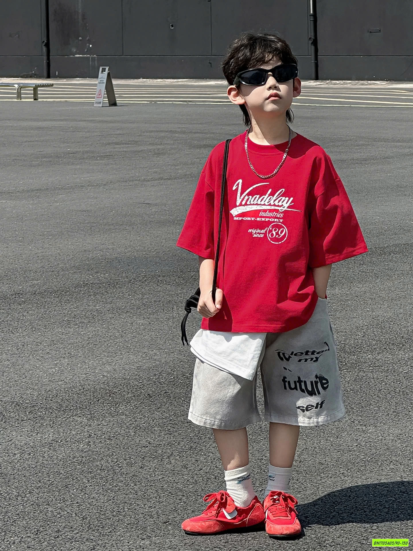 ÁO ĐỎ IN CHỮ MIX SHORT JEANS