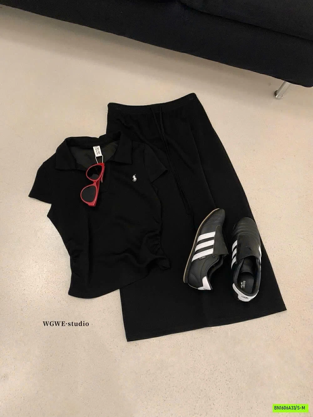 MONTOGHI LOGO NGỰA WG.WE