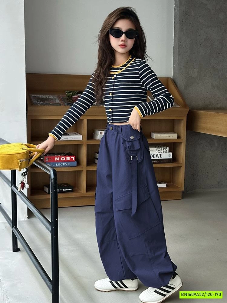 CROPTOP KẺ MIX JOGGER GIÓ